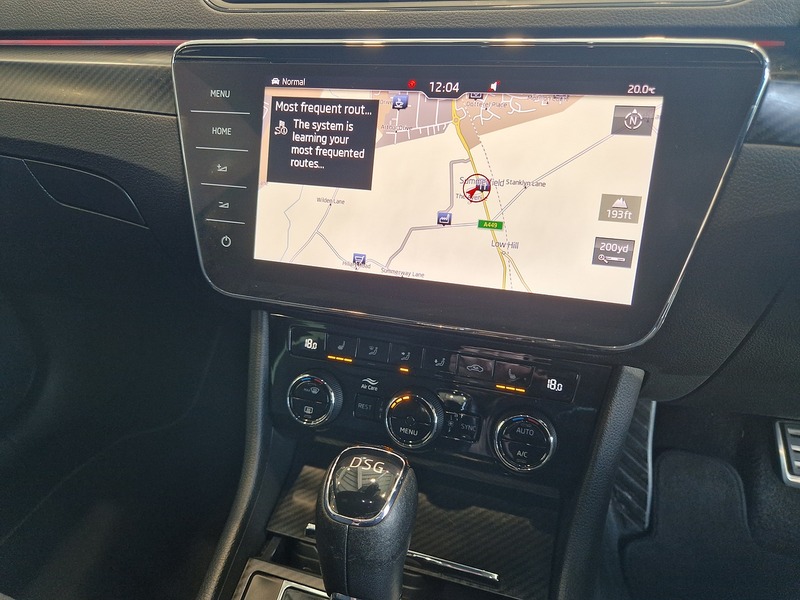 Skoda Superb TSI ACT SportLine Plus - U12146