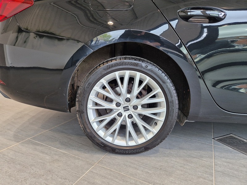 SEAT Leon eTSI MHEV XCELLENCE - U12150
