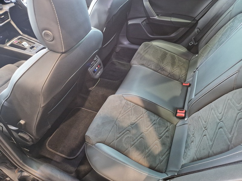 SEAT Leon eTSI MHEV XCELLENCE - U12150