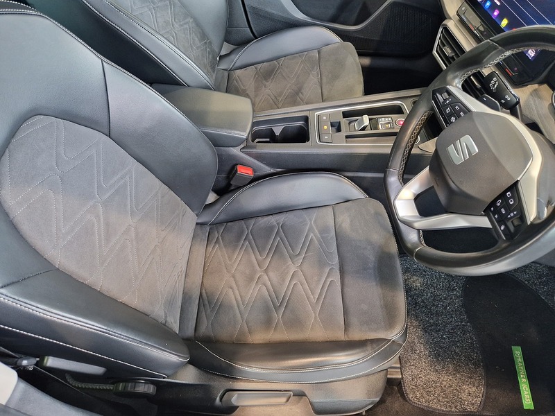 SEAT Leon eTSI MHEV XCELLENCE - U12150