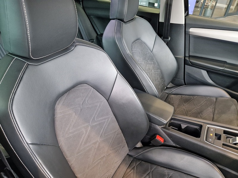 SEAT Leon eTSI MHEV XCELLENCE - U12150