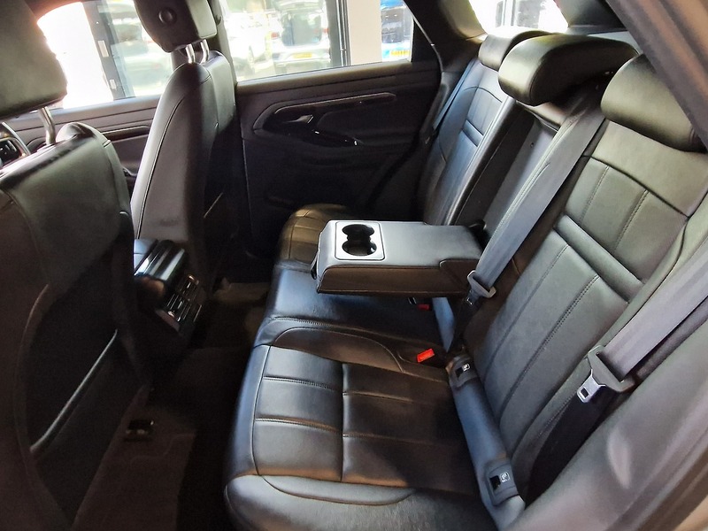 Land Rover Range Rover Evoque P300e R-Dynamic S - U12161