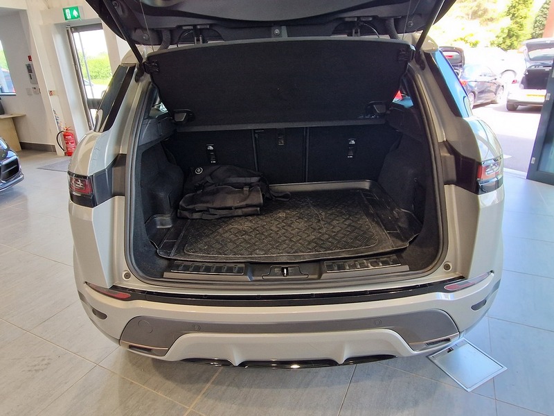 Land Rover Range Rover Evoque P300e R-Dynamic S - U12161