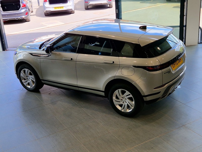 Land Rover Range Rover Evoque P300e R-Dynamic S - U12161