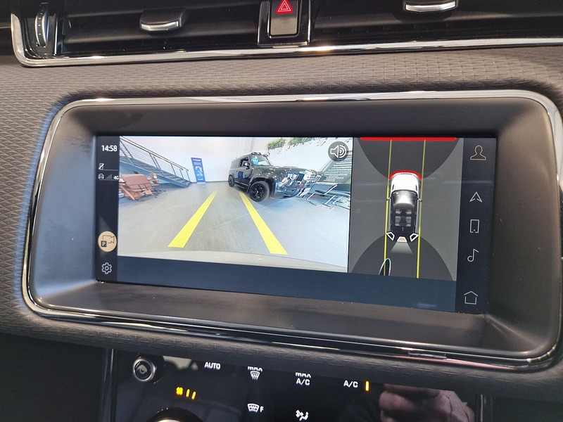 Land Rover Range Rover Evoque P300e R-Dynamic S - U12161
