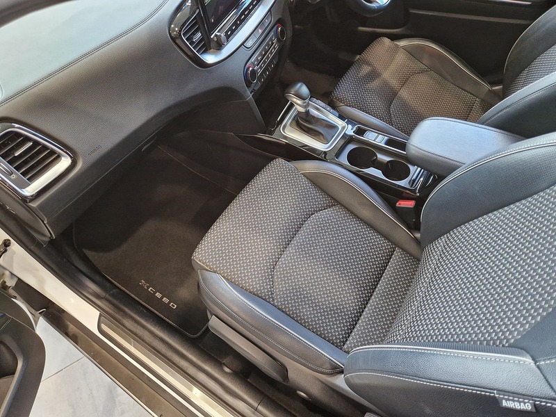Kia XCeed T-GDi 3 - U12163