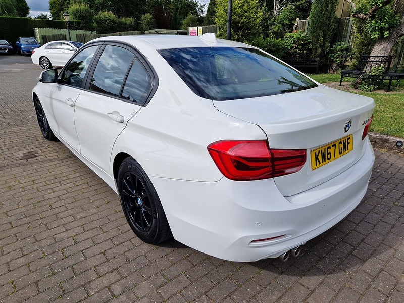 BMW 3 Series 320d ED Plus - U12164