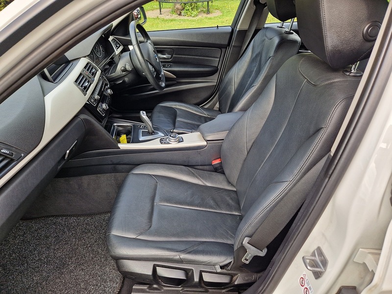 BMW 3 Series 320d ED Plus - U12164
