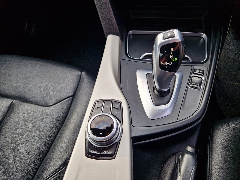 BMW 3 Series 320d ED Plus - U12164
