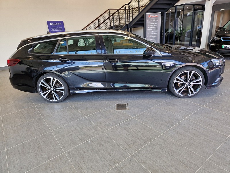 Vauxhall Insignia Turbo D BlueInjection SRi VX Line Nav - U12170