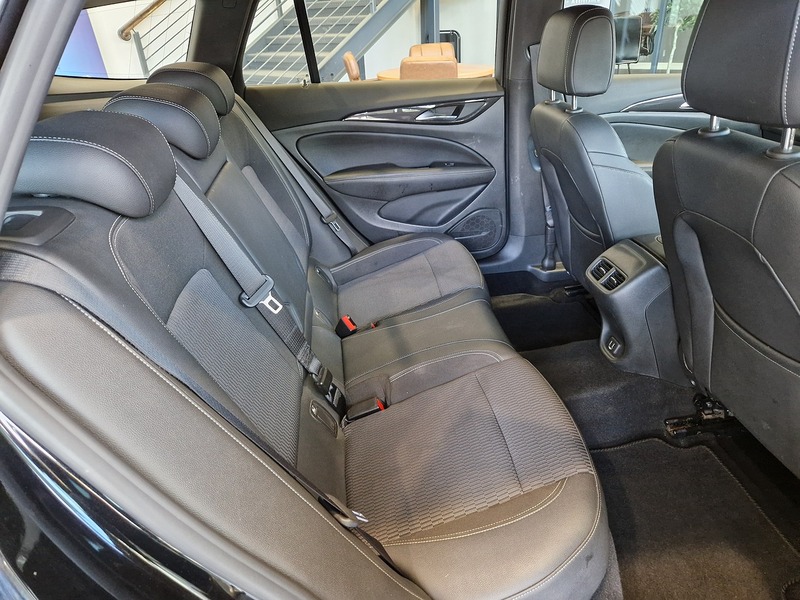 Vauxhall Insignia Turbo D BlueInjection SRi VX Line Nav - U12170