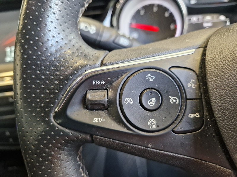 Vauxhall Insignia Turbo D BlueInjection SRi VX Line Nav - U12170