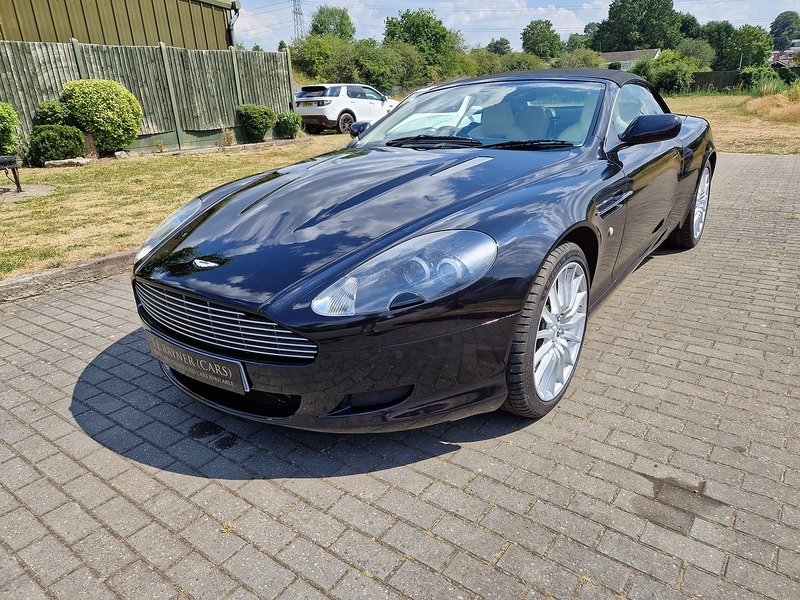 Aston Martin DB9 Volante - U12171