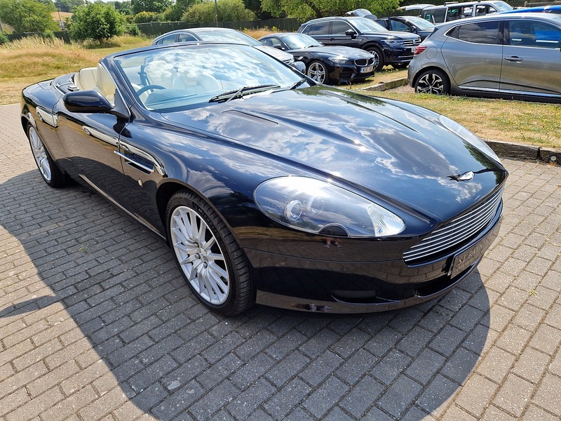 Aston Martin DB9 Volante - U12171