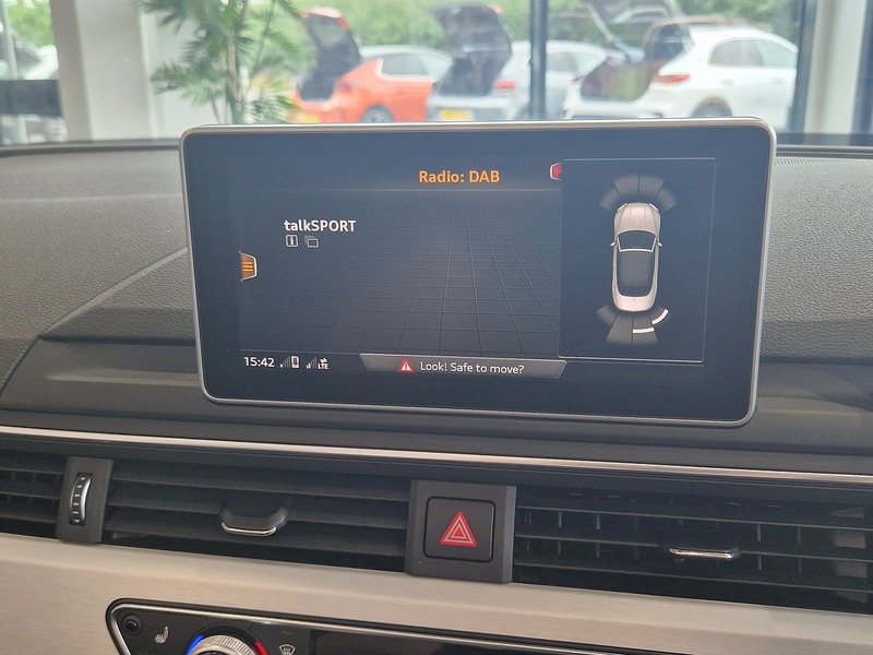 Audi A5 Cabriolet TDI S line - U12172