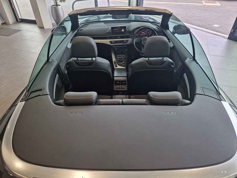 Audi A5 Cabriolet TDI S line - U12172