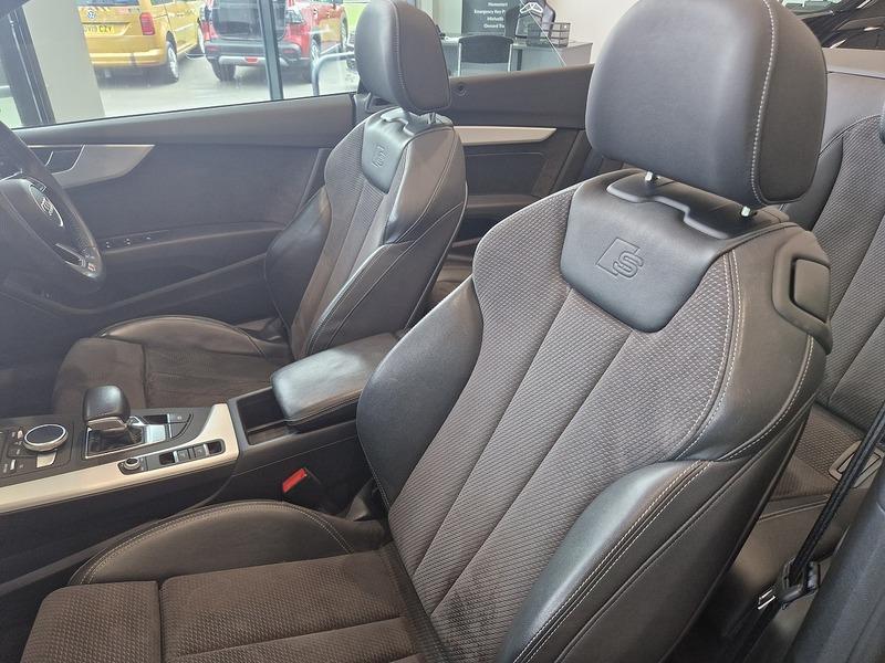 Audi A5 Cabriolet TDI S line - U12172