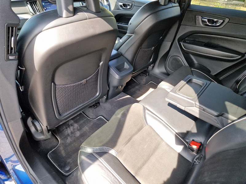Volvo XC60 D5 PowerPulse R-Design - U12177