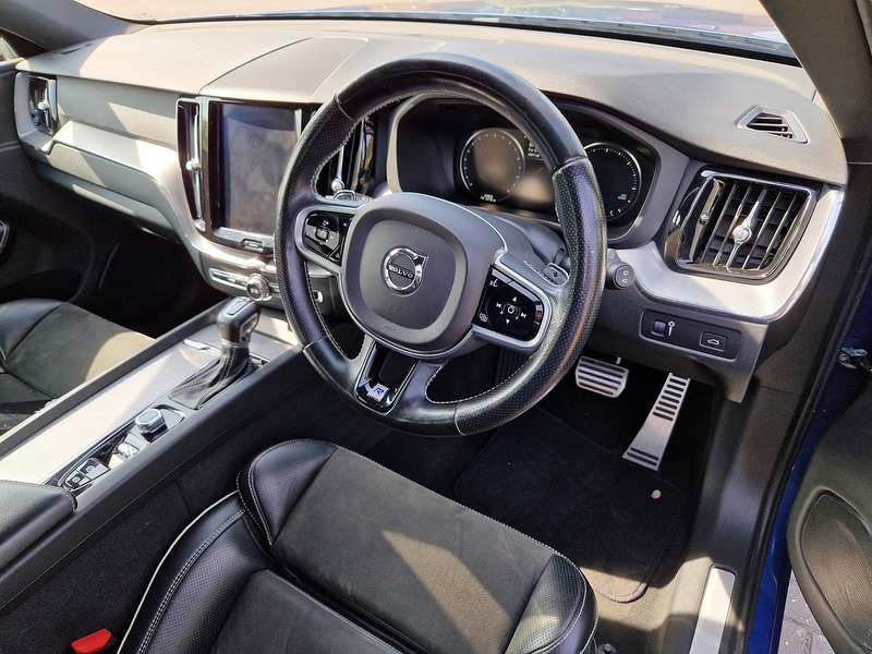 Volvo XC60 D5 PowerPulse R-Design - U12177