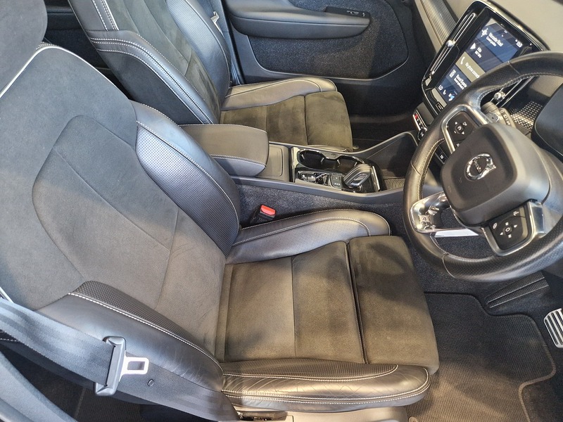 Volvo XC40 D4 First Edition - U12179