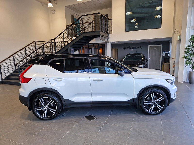 Volvo XC40 D4 First Edition - U12179