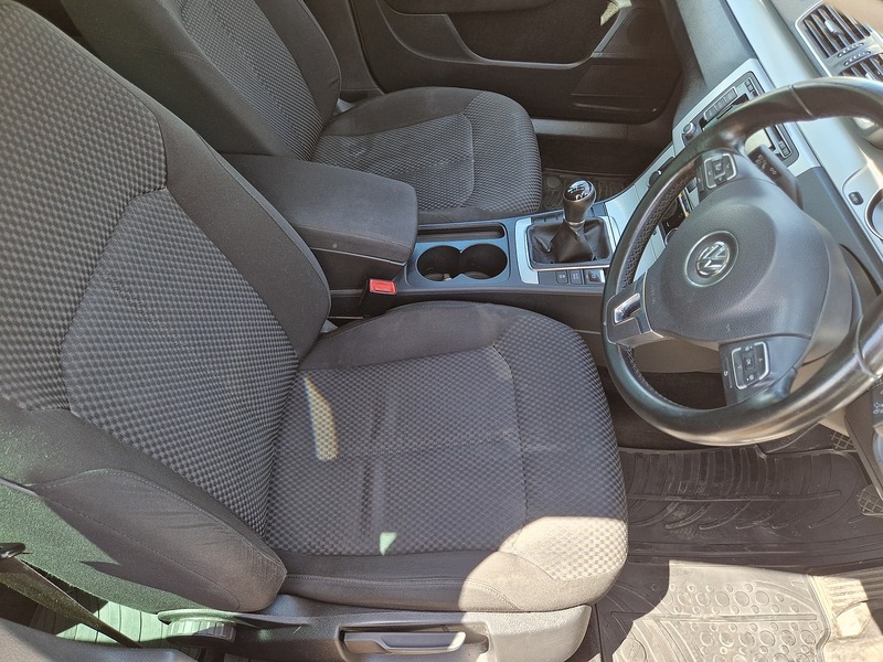 Volkswagen Passat TDI BlueMotion Tech R-Line - U12181