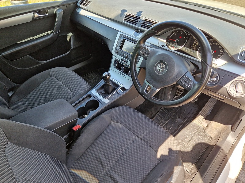 Volkswagen Passat TDI BlueMotion Tech R-Line - U12181
