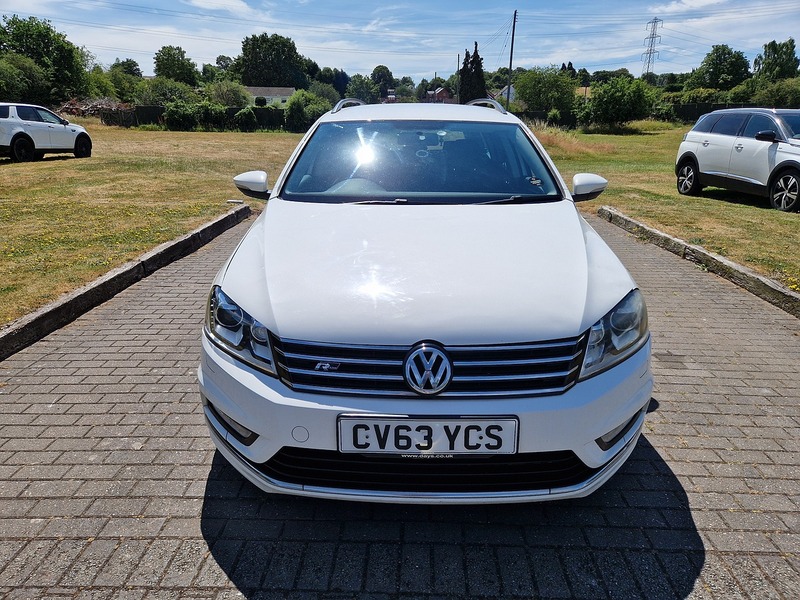 Volkswagen Passat TDI BlueMotion Tech R-Line - U12181