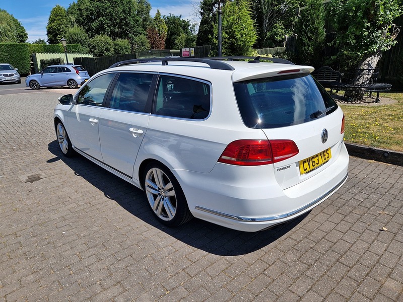 Volkswagen Passat TDI BlueMotion Tech R-Line - U12181