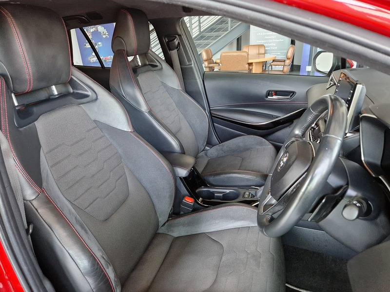 Toyota Corolla VVT-h Excel - U12189