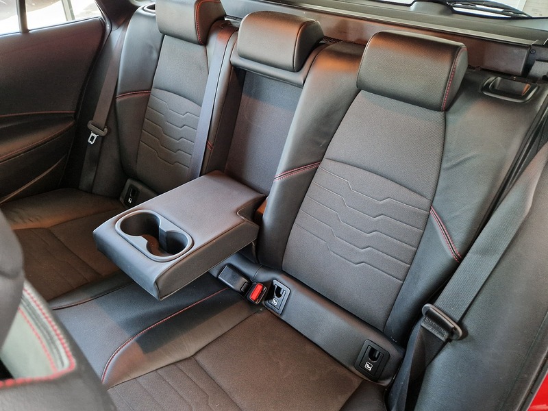 Toyota Corolla VVT-h Excel - U12189