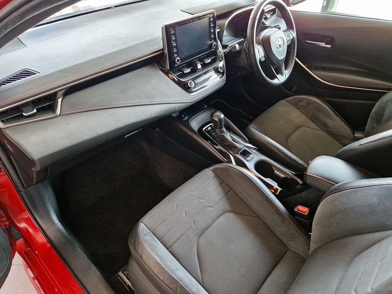 Toyota Corolla VVT-h Excel - U12189