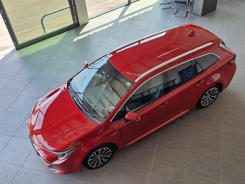Toyota Corolla VVT-h Excel - U12189