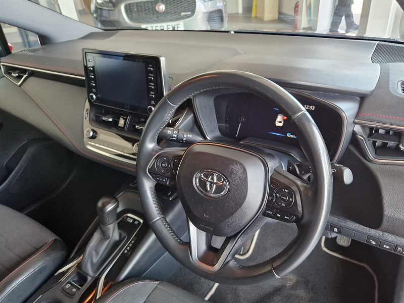 Toyota Corolla VVT-h Excel - U12189