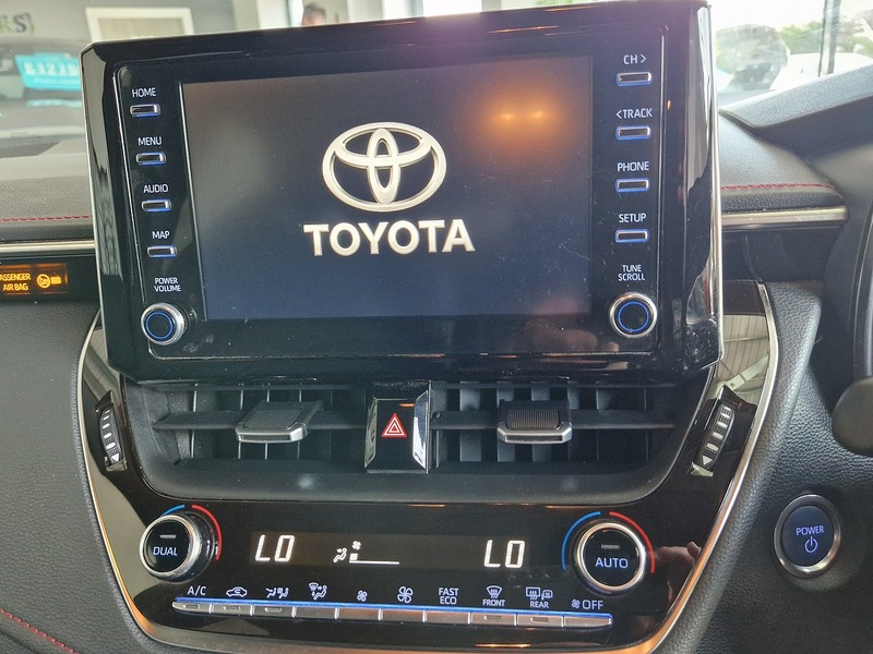 Toyota Corolla VVT-h Excel - U12189