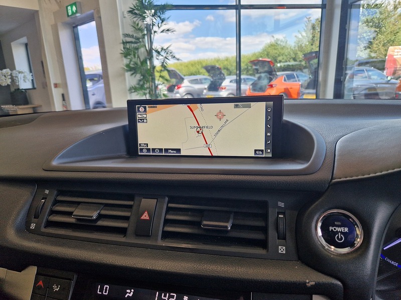 Lexus CT 200h Premier - U12192