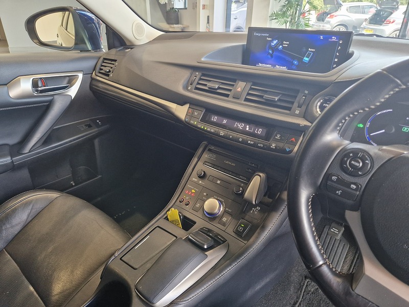 Lexus CT 200h Premier - U12192