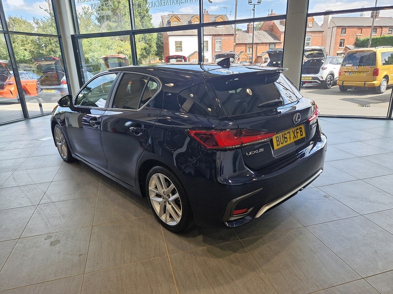 Lexus CT 200h Premier - U12192
