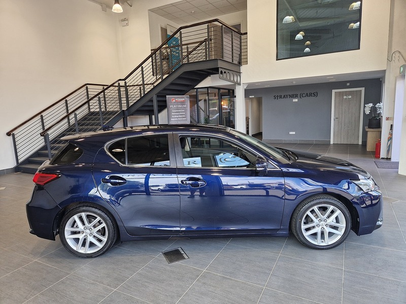 Lexus CT 200h Premier - U12192
