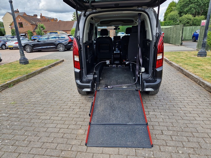 Peugeot Rifter BlueHDi Allure - U12196