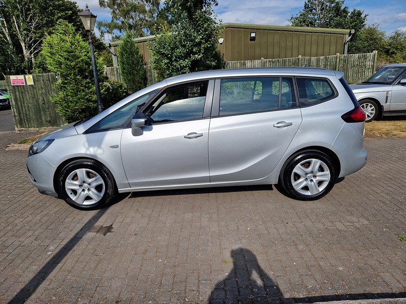 Vauxhall Zafira Tourer Exclusiv - U12202
