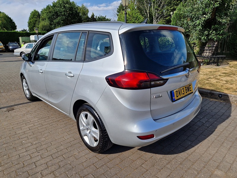 Vauxhall Zafira Tourer Exclusiv - U12202