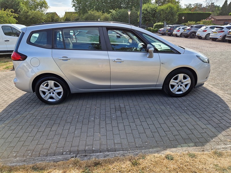 Vauxhall Zafira Tourer Exclusiv - U12202
