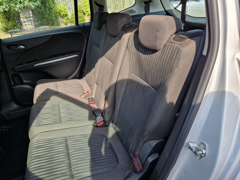 Vauxhall Zafira Tourer Exclusiv - U12202