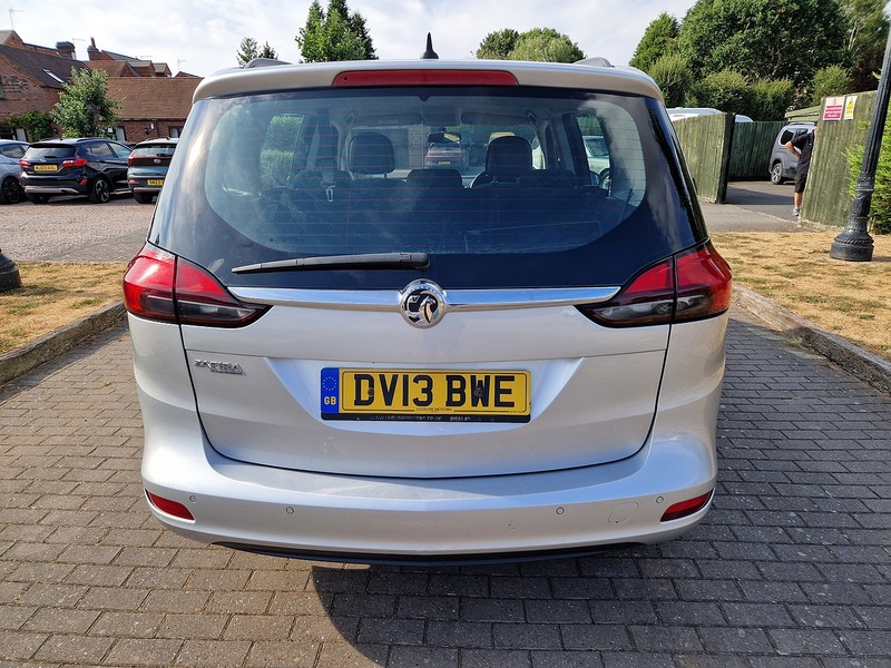 Vauxhall Zafira Tourer Exclusiv - U12202
