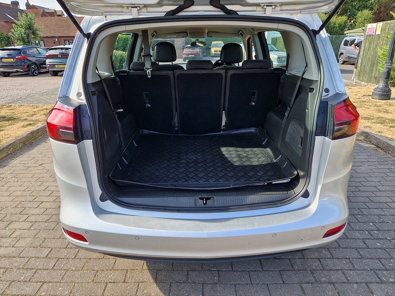 Vauxhall Zafira Tourer Exclusiv - U12202