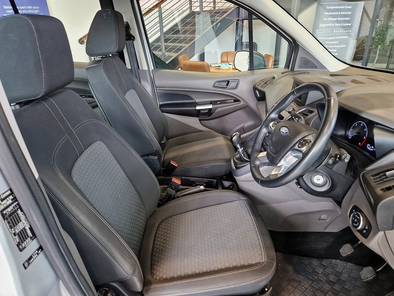 Ford Tourneo Connect EcoBlue Zetec - U12210