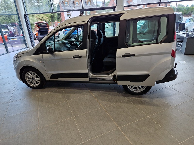Ford Tourneo Connect EcoBlue Zetec - U12210