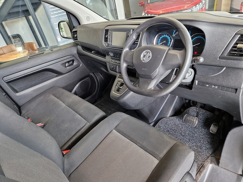 Vauxhall Vivaro Life Electric Combi - U12218