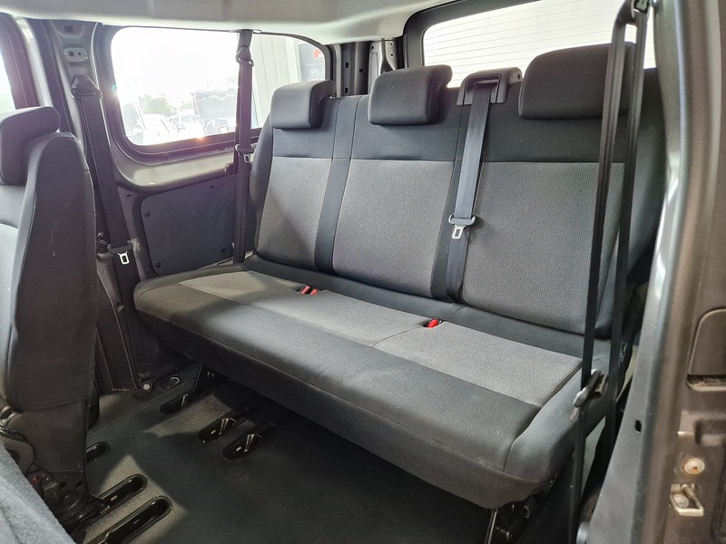 Vauxhall Vivaro Life Electric Combi - U12218